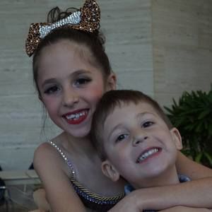 Meet your Posher, Diana n roscoe